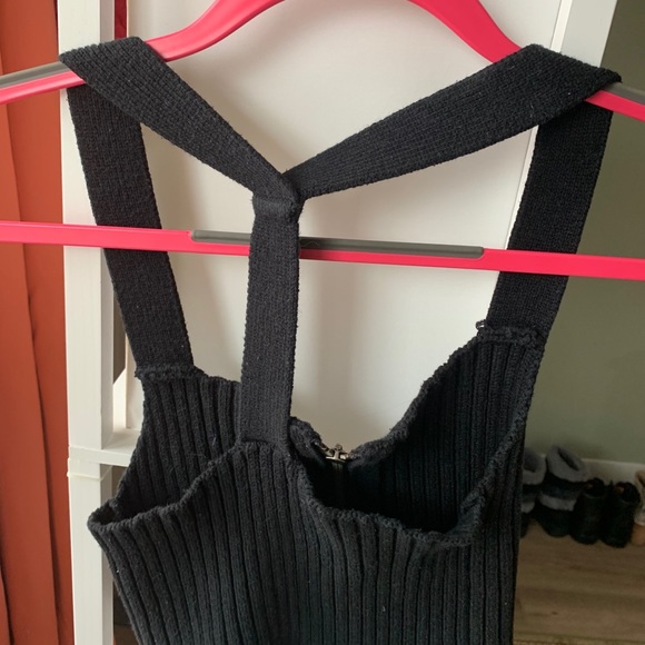 Zip up crop top - Picture 2 of 3